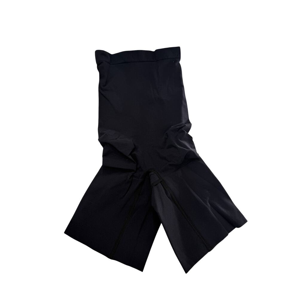 HALARA Shapewear Shorts Size M Black NEW Stretch